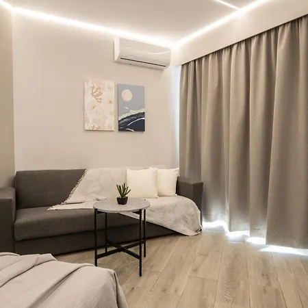 Callinica فندق تسيليفي