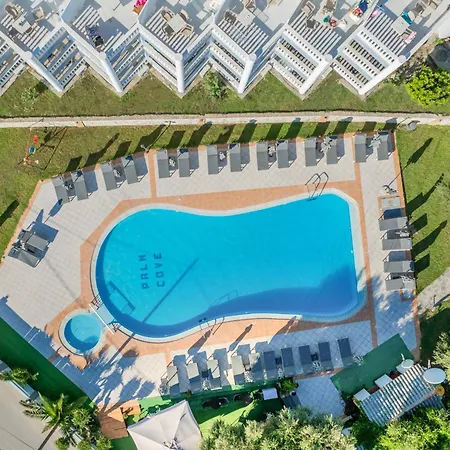 Callinica فندق تسيليفي