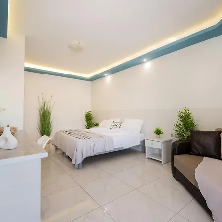 فندق Callinica 3*