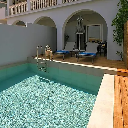 Hotel Callinica 3*