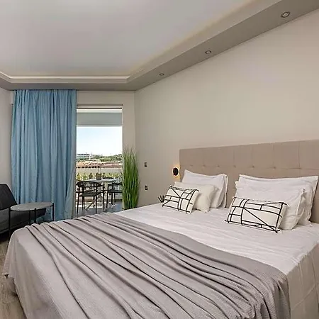 Hotel Callinica 3*